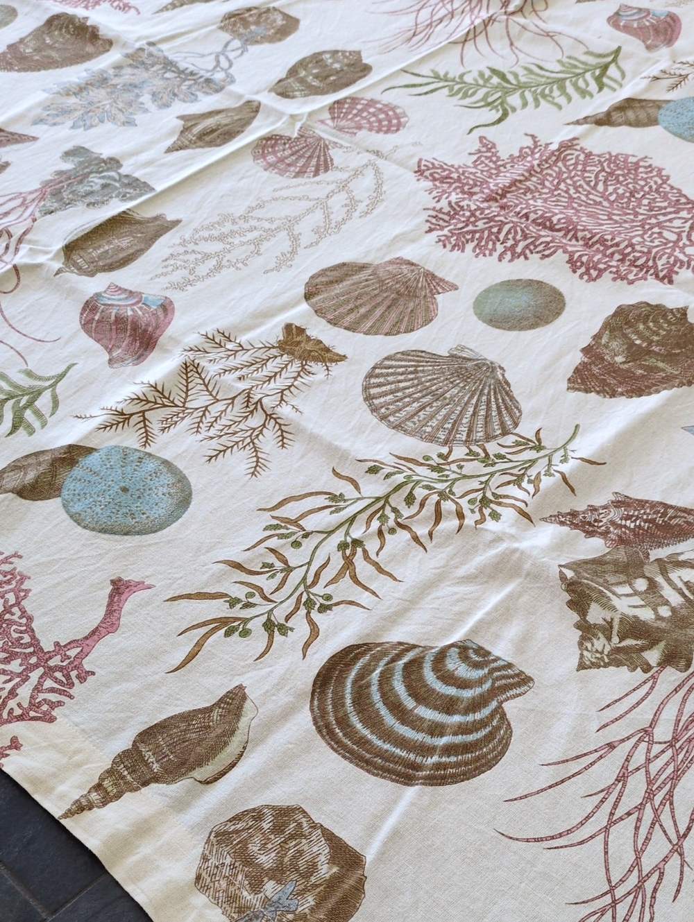 Pottery Barn Atlantic Seashell Tablecloth 84" X 68" - Picture 2 of 4